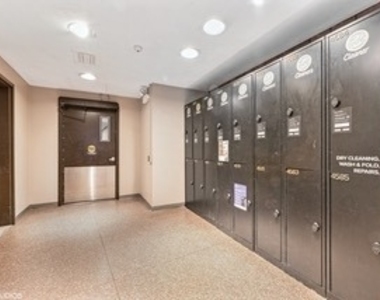 5415 N Sheridan Road - Photo Thumbnail 15