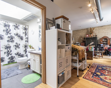 537 Custer Avenue - Photo Thumbnail 4