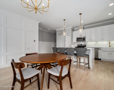 550 W Fulton Street - Photo Thumbnail 6
