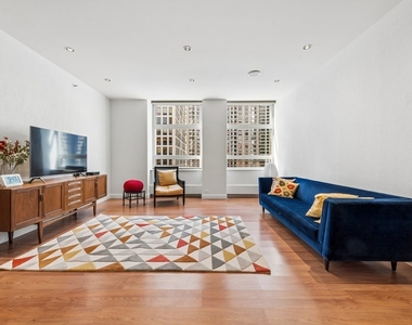 680 N Lake Shore Drive - Photo Thumbnail 2