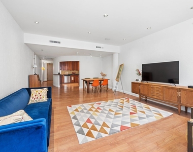 680 N Lake Shore Drive - Photo Thumbnail 3