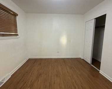 460 Hoxie Avenue - Photo Thumbnail 9