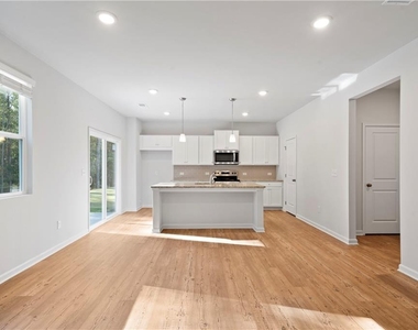 785 Summerwood Lane - Photo Thumbnail 9