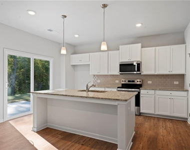 785 Summerwood Lane - Photo Thumbnail 12