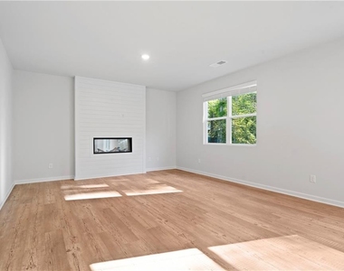 785 Summerwood Lane - Photo Thumbnail 6