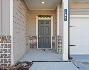 785 Summerwood Lane - Photo Thumbnail 2