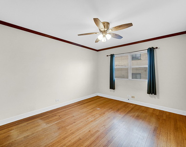7248 N Ridge Boulevard - Photo Thumbnail 14