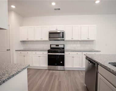 5935 Osgood Place - Photo Thumbnail 7