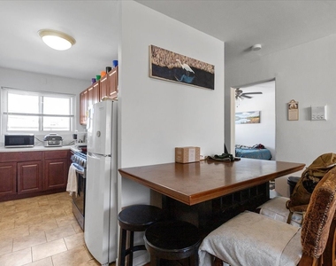 6721 N Hermitage Avenue - Photo Thumbnail 3