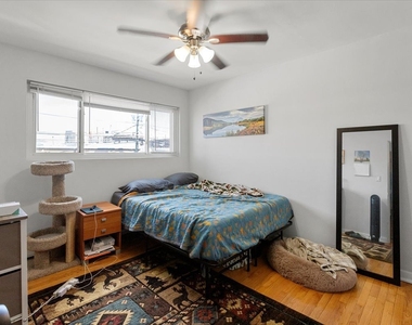 6721 N Hermitage Avenue - Photo Thumbnail 7