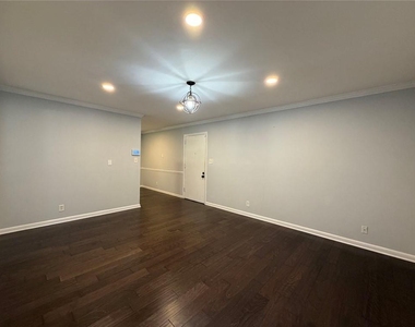 777 Jordan Lane - Photo Thumbnail 1