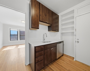 2706 N Spaulding Street - Photo Thumbnail 7