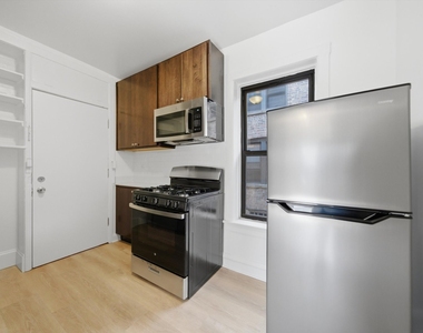 2706 N Spaulding Street - Photo Thumbnail 2