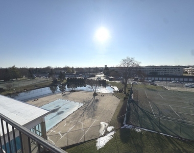 18 E Old Willow Road - Photo Thumbnail 19