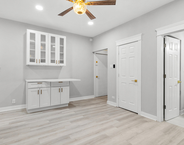 1127 W Farwell Avenue - Photo Thumbnail 5