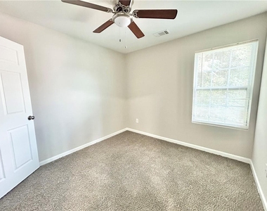 845 Store House Court - Photo Thumbnail 13