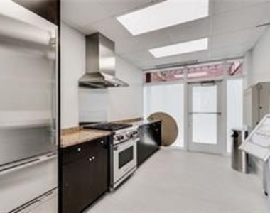 3325 Piedmont Road Ne - Photo Thumbnail 59