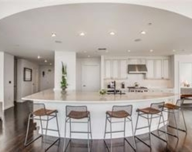 3325 Piedmont Road Ne - Photo Thumbnail 14