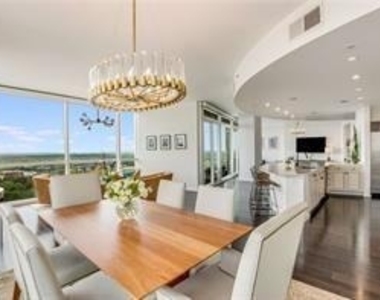 3325 Piedmont Road Ne - Photo Thumbnail 2