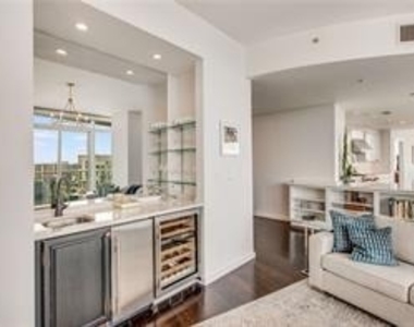 3325 Piedmont Road Ne - Photo Thumbnail 16