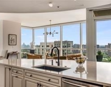3325 Piedmont Road Ne - Photo Thumbnail 8