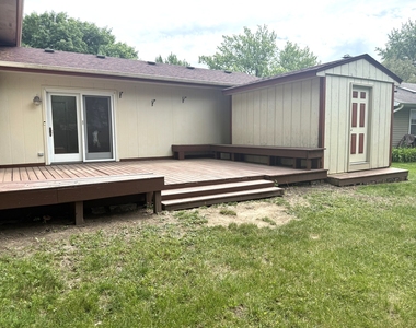 425 Carriage Hill Road - Photo Thumbnail 38