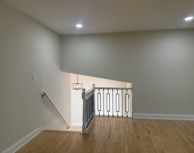 425 Carriage Hill Road - Photo Thumbnail 6