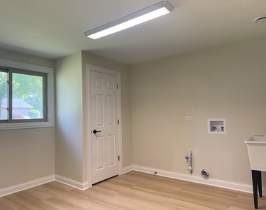 425 Carriage Hill Road - Photo Thumbnail 35
