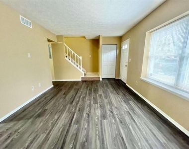 6418 Meadow Rue Drive - Photo Thumbnail 3