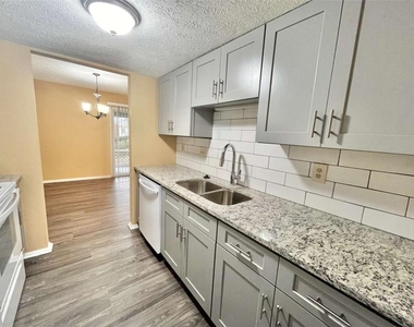 6418 Meadow Rue Drive - Photo Thumbnail 5