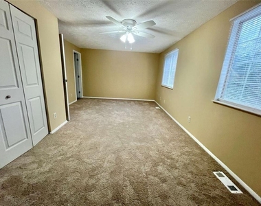 6418 Meadow Rue Drive - Photo Thumbnail 18