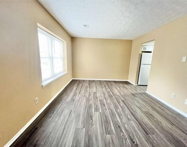 6418 Meadow Rue Drive - Photo Thumbnail 2