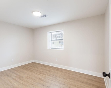 396 Linden Avenue Ne - Photo Thumbnail 6