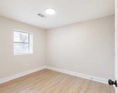 396 Linden Avenue Ne - Photo Thumbnail 15