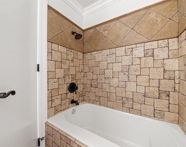 16 E Old Willow Road - Photo Thumbnail 11