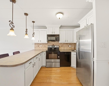 16 E Old Willow Road - Photo Thumbnail 5