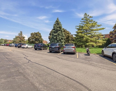 16 E Old Willow Road - Photo Thumbnail 19