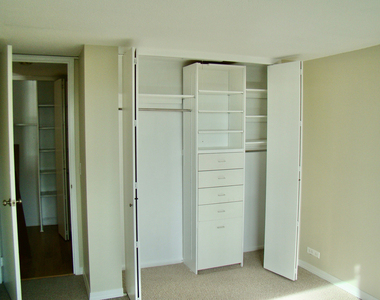 2728 N Hampden Court - Photo Thumbnail 5