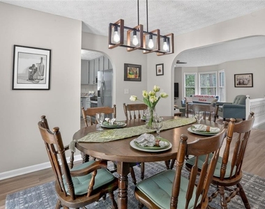 2562 Kennesaw Springs Court - Photo Thumbnail 10