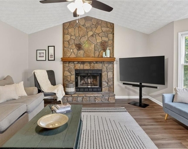 2562 Kennesaw Springs Court - Photo Thumbnail 6