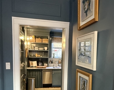 736 Hinman Avenue - Photo Thumbnail 6