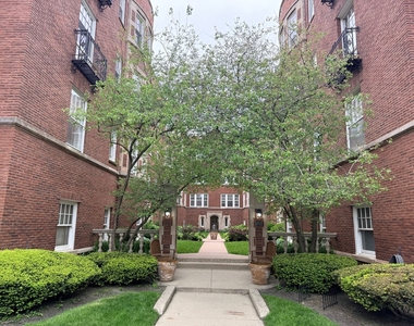 736 Hinman Avenue - Photo Thumbnail 1