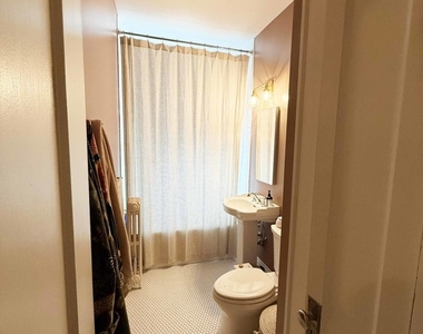 736 Hinman Avenue - Photo Thumbnail 12