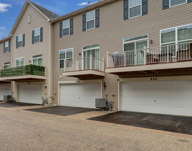 214 Lionel Drive - Photo Thumbnail 23