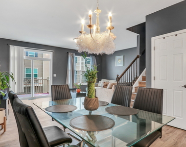 214 Lionel Drive - Photo Thumbnail 2