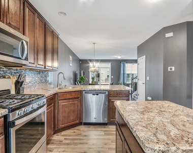 214 Lionel Drive - Photo Thumbnail 11