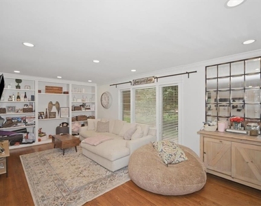546 Allen Road Ne - Photo Thumbnail 14
