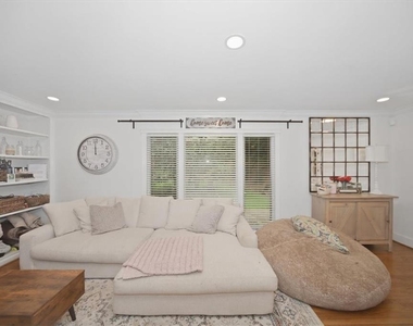 546 Allen Road Ne - Photo Thumbnail 17