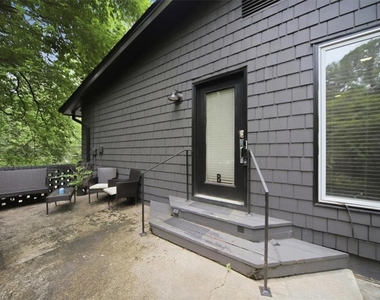 546 Allen Road Ne - Photo Thumbnail 31
