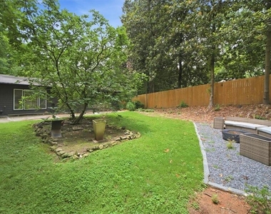 546 Allen Road Ne - Photo Thumbnail 1